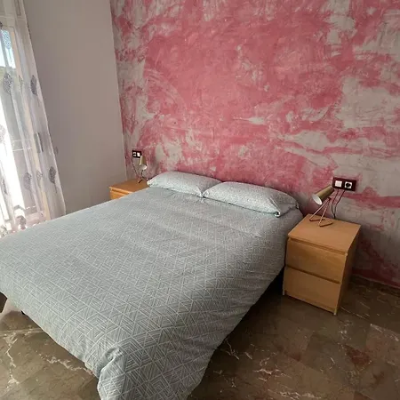 Babu Bcn - Welcoming, Peaceful, 20 Min Airport Drive, Easy Street Parking, 70m2 Apartament