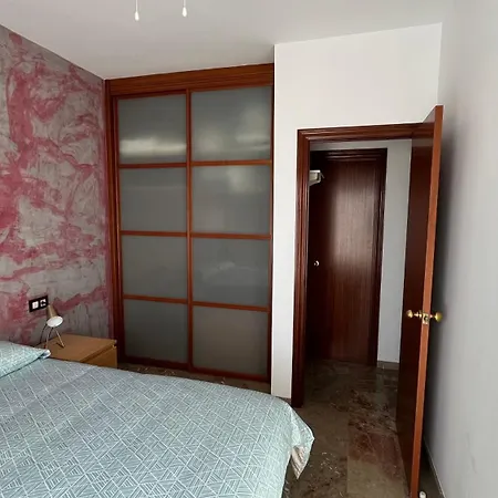 Apartament Babu Bcn - Welcoming, Peaceful, 20 Min Airport Drive, Easy Street Parking, 70m2 *